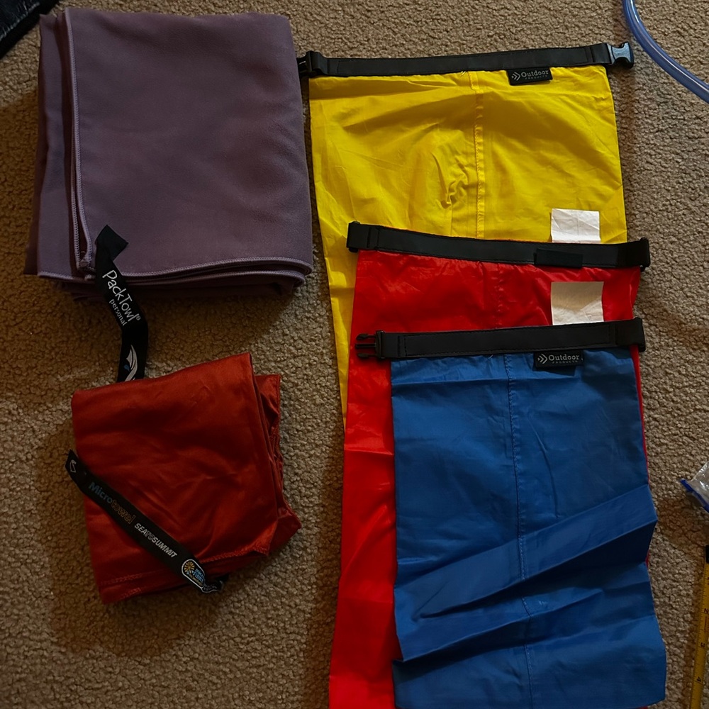 Camping Bundle - SeatoSummit Dry Towel + Outdoor Gear Dry Bags + Packtowl Towel
